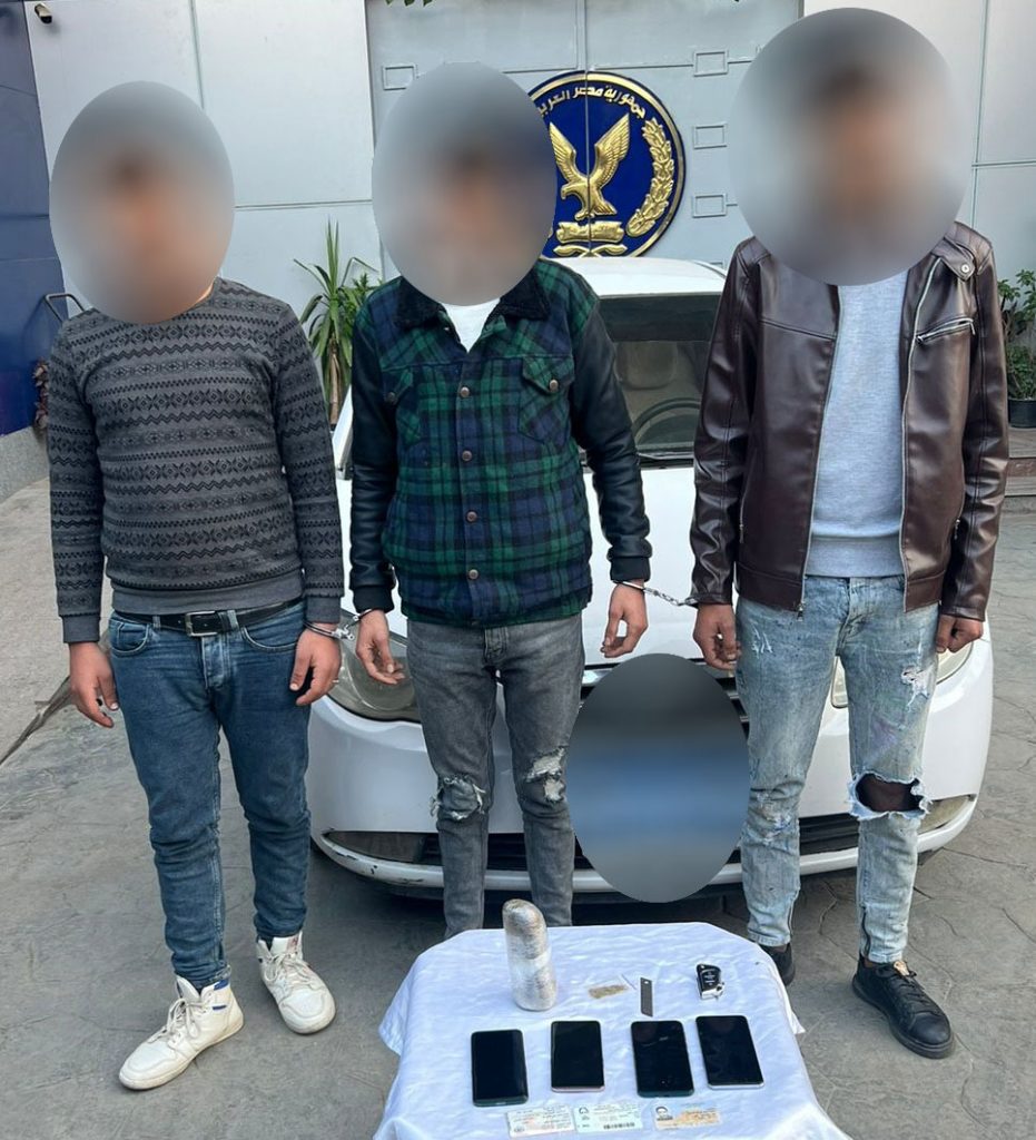 ضبط 4 عناصر إجرامية مسلحة بحوزتهم مواد مخدرة قبل ترويجها بالأقصر 1 4301712830806