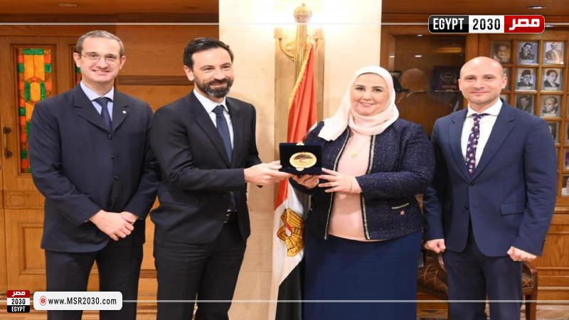 وزيرة التضامن: إشادات دولية بجهود الهلال الأحمر المصري في التعامل مع الأزمة الإنسانية بغزة 1 43878 W1712318524