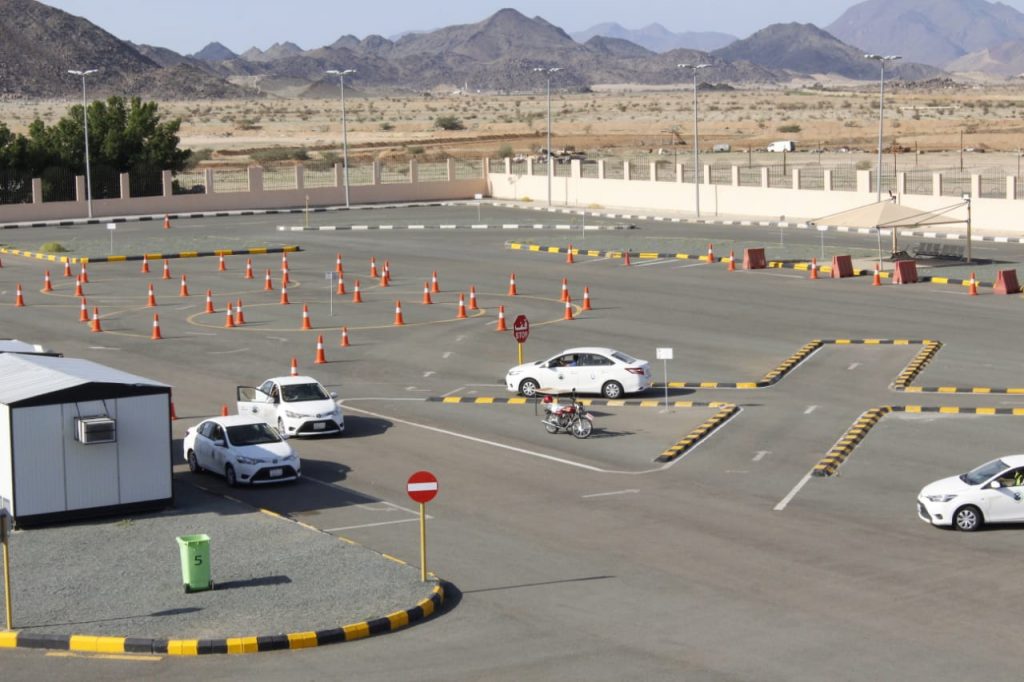 ملعب "أكسفورد يونايتد" التاريخي يتحول إلى مدرسة لتعليم الأطفال قيادة السيارات 1 7051714037168