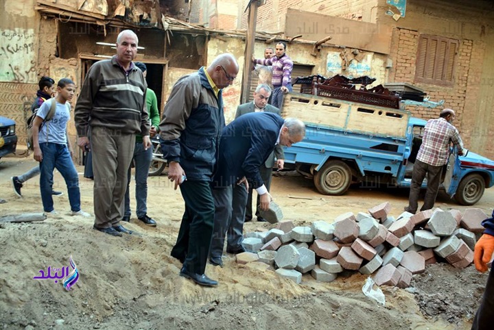 محافظ القليوبية يتفقد أعمال رصف شوارع مدينة طوخ بتكلفة 17.5 مليون جنيه 1 8451713439084
