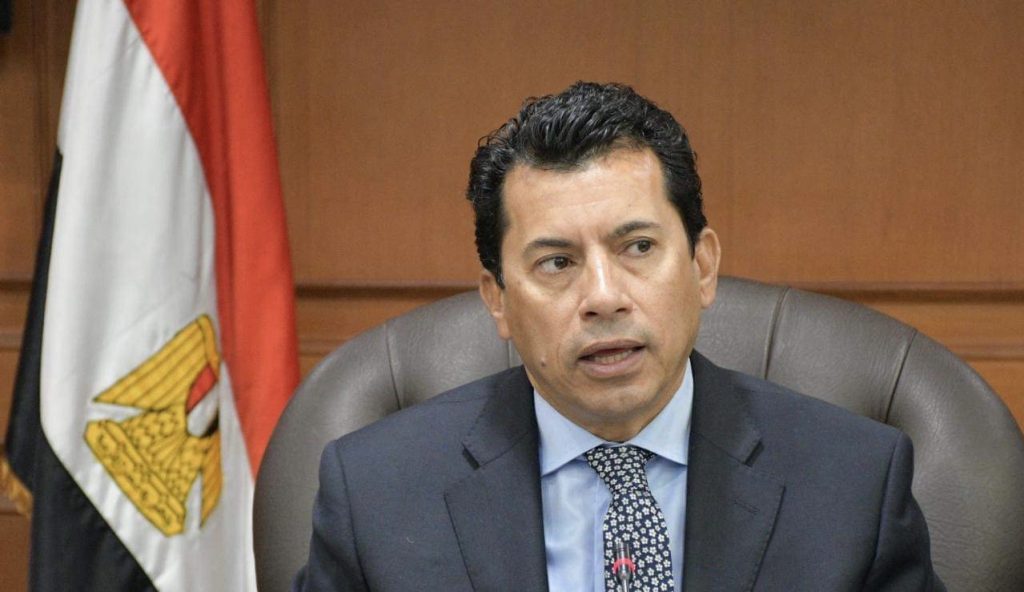وزير الشباب والرياضة يناقش الطروحات الاستثمارية الجديدة لتطوير هيئة ستاد القاهرة 1 C0EDC692 FD6B 4875 B738 0F22D4DF2B231712180404