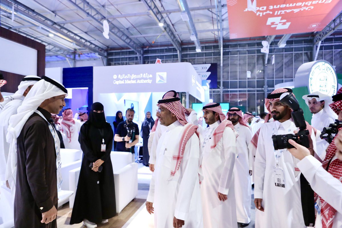 نائب الرئيس التنفيذي لمكتب استقبال طلبات التجنس: السوق المصري يتمتع بوفرة في الفرص الاستثمارية 1 FqziwNQXsAAWlno1714485304