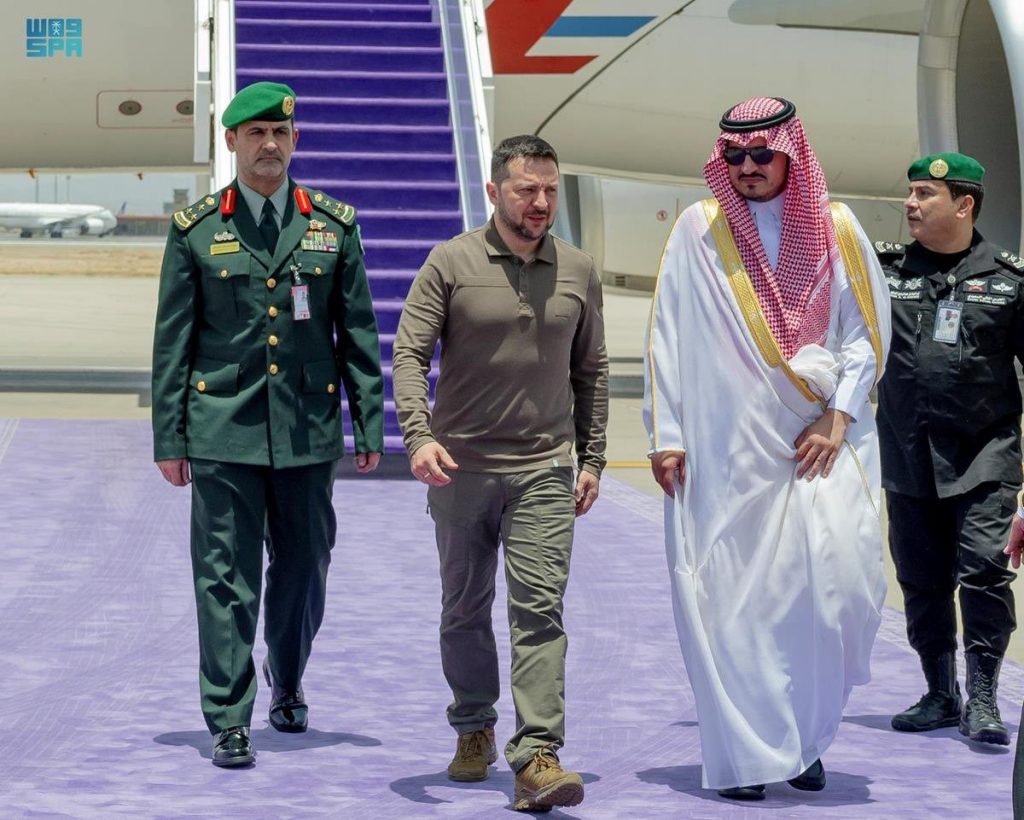 السعودية تدعم الشعب الأوكراني بـ 51 طنا من المساعدات 1 FwfuCkaWwAAhXTu1712415908