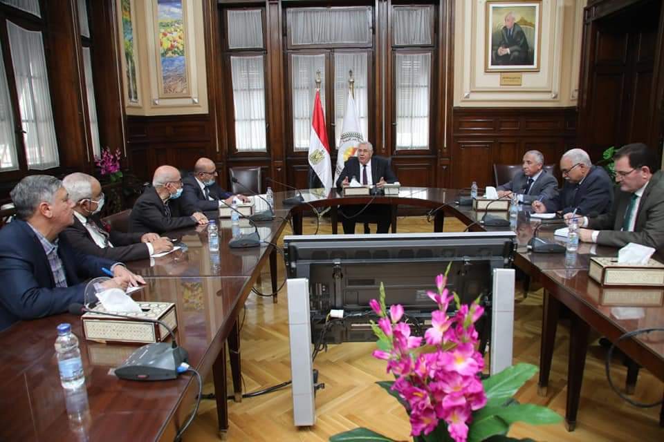 وزير الزراعة: الرئيس السيسي تبنى رؤية متكاملة لتنمية شبه جزيرة سيناء ودمج أبنائها في خطط التنمية 1 IMG 20211128 WA00301714051923