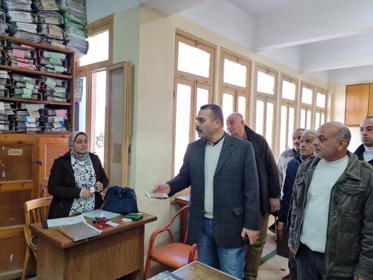 أحمد خفاجي رئيسا لحي أول المحلة وإيناس عبدالمطلب مديرا لمركز البنية المعلوماتية المكانية بمحافظة الغربية 1 IMG 20230130 WA00271712417704