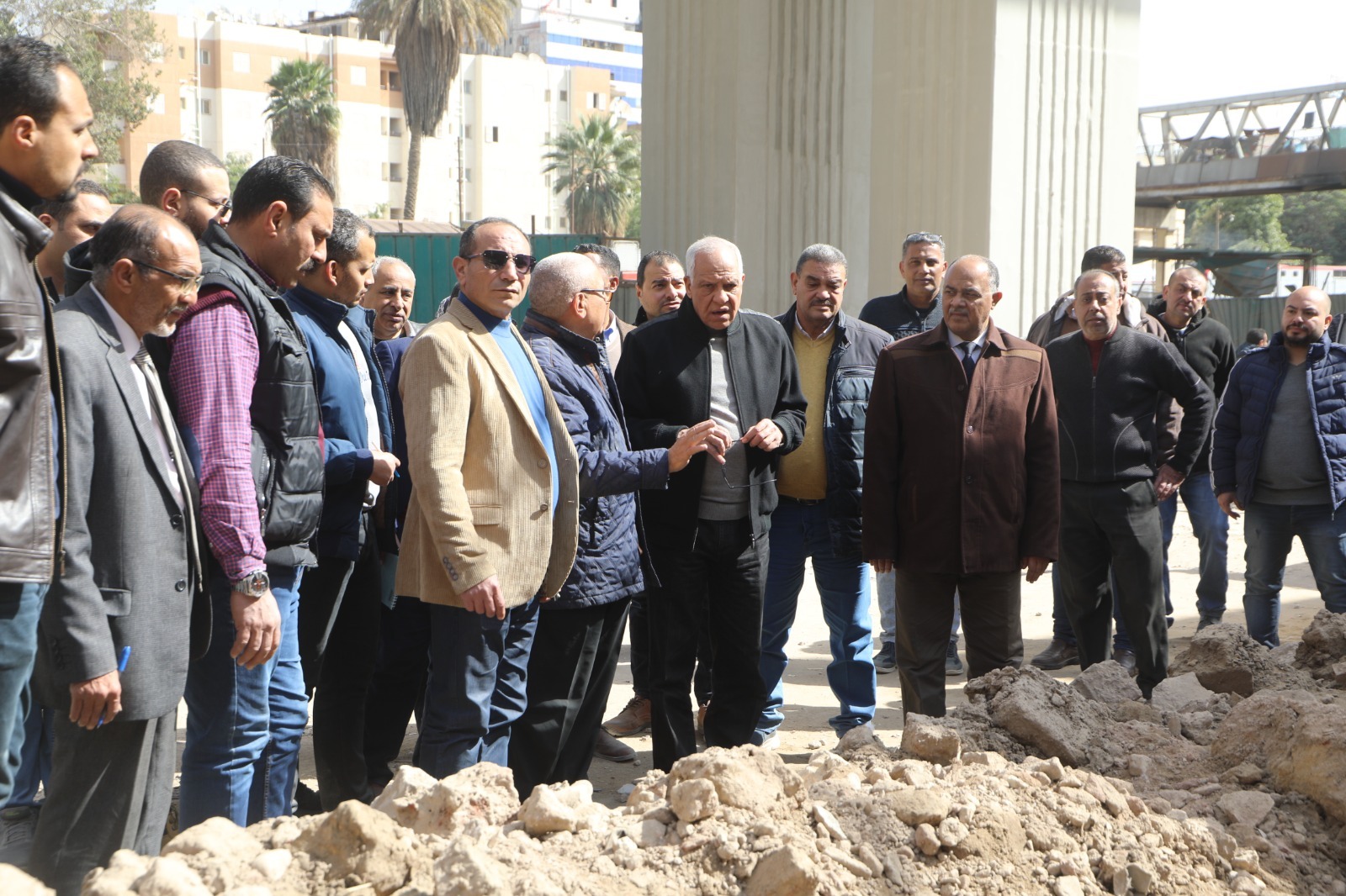 محافظ الجيزة يوجه ببدء أعمال تطوير الطريق السطحي أسفل محور كمال عامر ببولاق الدكرور 1 IMG 20230209 WA00451714127523