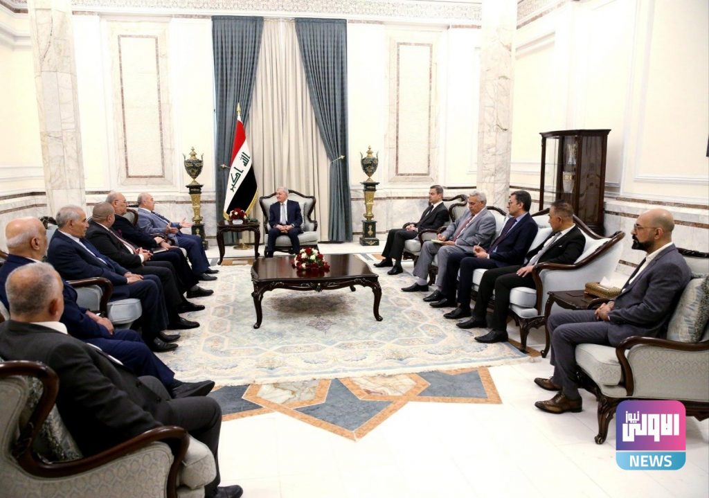وزير الري يؤكد أهمية دعم القطاع الخاص لتنفيذ نماذج تجريبية للتقنيات الجديدة لتبطين الترع 1 IMG ٢٠٢٣٠٤١١ ١٤٠٨٠٤1713686343