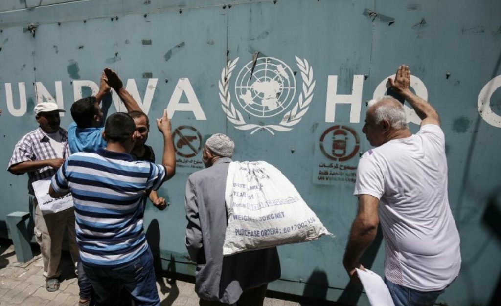 مسؤول أممي: أي جهد لتوزيع المساعدات في غزة بدون الأونروا محكوم عليه بالفشل 1 UNRWA1712045583