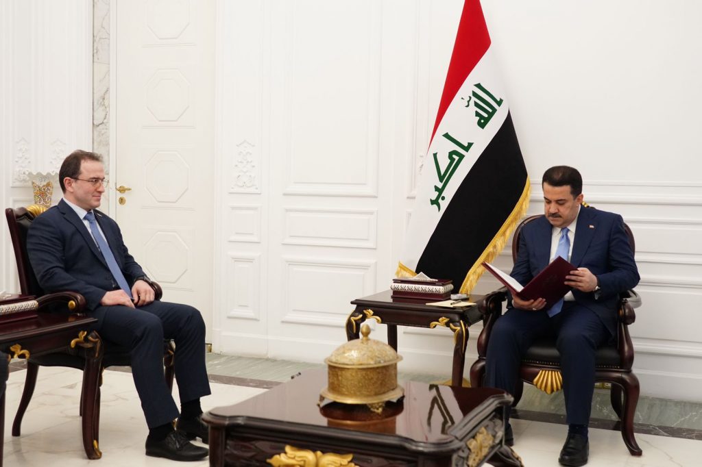 العراق والنمسا يؤكدان سعيهما لإقامة علاقات دولية متوازنة بينهما 1 WhatsApp Image 2022 11 17 at 51712587264