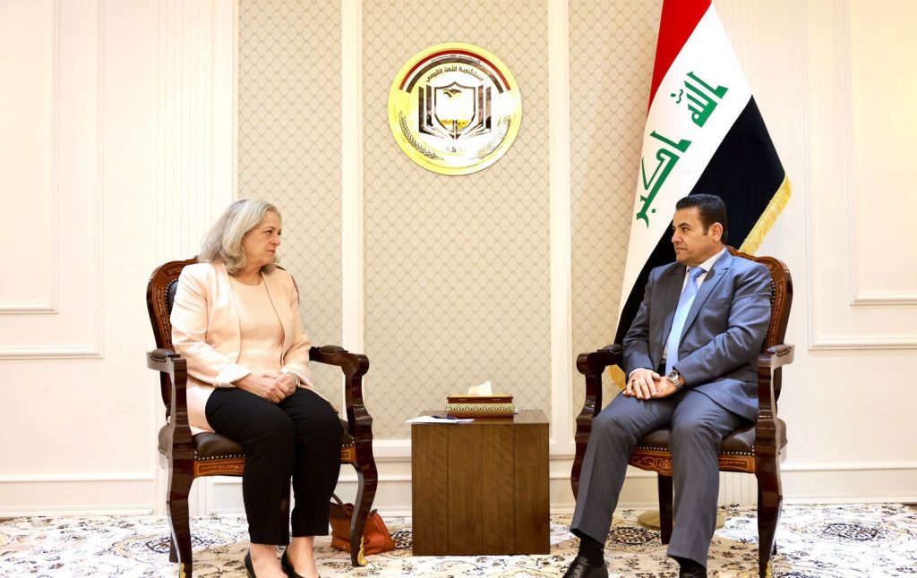 العراق والولايات المتحدة يبحثان التعاون في مجالات تأمين الحدود ومكافحة المخدرات والتدريب 1 WhatsApp Image 2023 05 09 at 21713299285