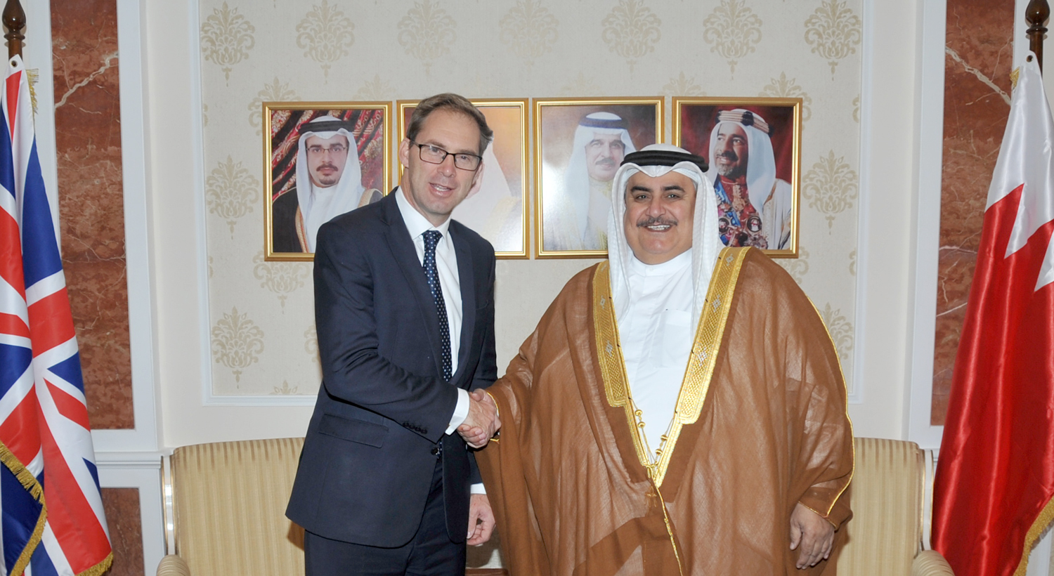 وزير الخارجية ونظيره البحريني يؤكدان الاعتزاز بالعلاقات الأخوية الممتدة التي تجمع بين البلدين 1 bf79212abb9de7a01714393870