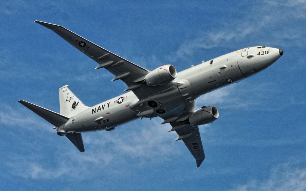 البحرية الأمريكية :عبور طائرة استطلاع من طراز "P-8A" مضيق تايوان 1 boeing rc 135 strategic reconnaissance aircraft boeing kc 135 stratotanker military transport aircraft us navy1713344886