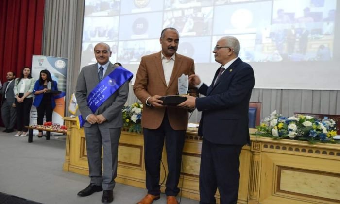 وزير التربية والتعليم يشهد ندوة تثقيفية للاتحادات الطلابية على مستوى الجمهورية تحت عنوان "سيناء في عيون أبنائها" 1 elaosboa843011712499425