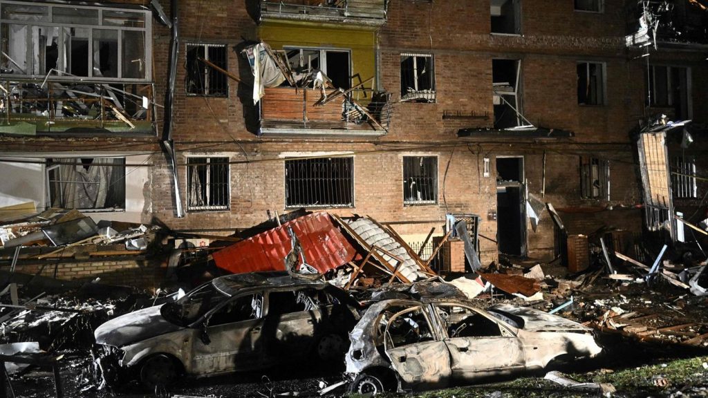 أوكرانيا: مقتل شخصين في قصف روسي على خاركيف 1 stromausfall in ukraine iii1713079207