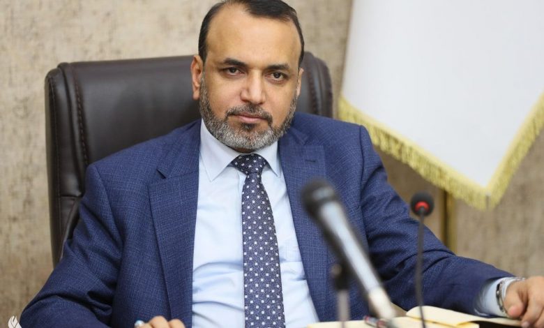 وزير العمل لـ "أ ش أ": كتاب دوري لمديريات العمل لمتابعة تطبيق رفع الحد الأدنى لأجور القطاع الخاص 1 upload 1668715463 11421978421712734570