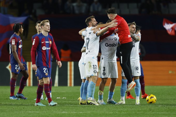 جيرونا يحقق فوزاً تاريخياً على برشلونة برباعية وينفرد بصدارة الدوري1713654363