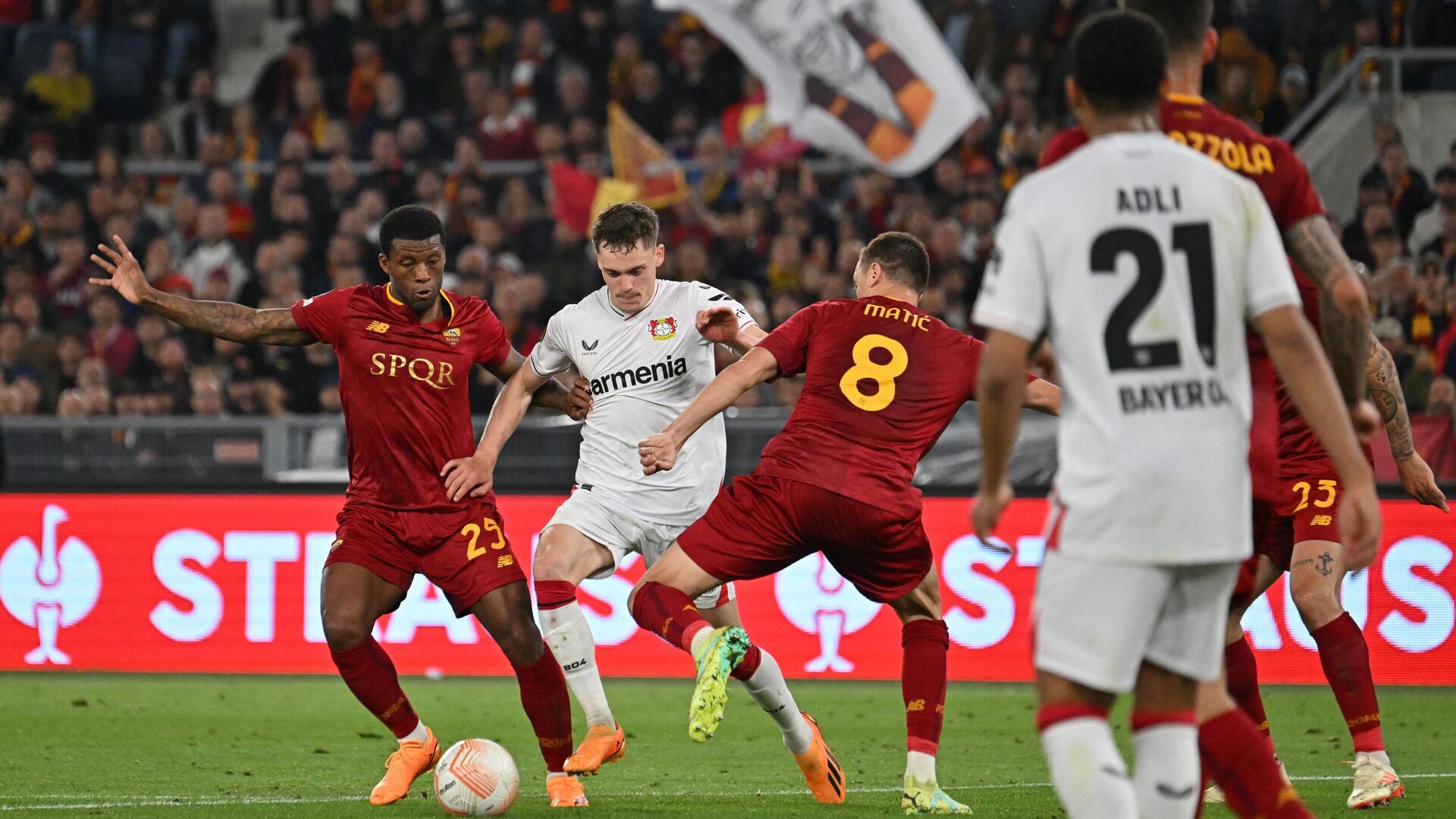 فوز باير ليفركوزن علي روما 2-0..وتعادل مارسيليا امام أتالانتا 1/1 في ذهاب نصف نهائي الدوري الأوروبي 1