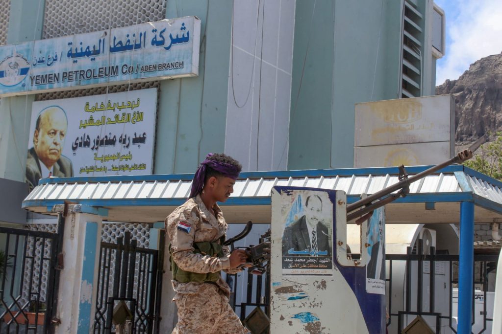 وزير خارجية اليمن: تصعيد الحوثيين في البحر الأحمر يؤكد عدم جديتهم في تحقيق السلام 1 1532601715427664