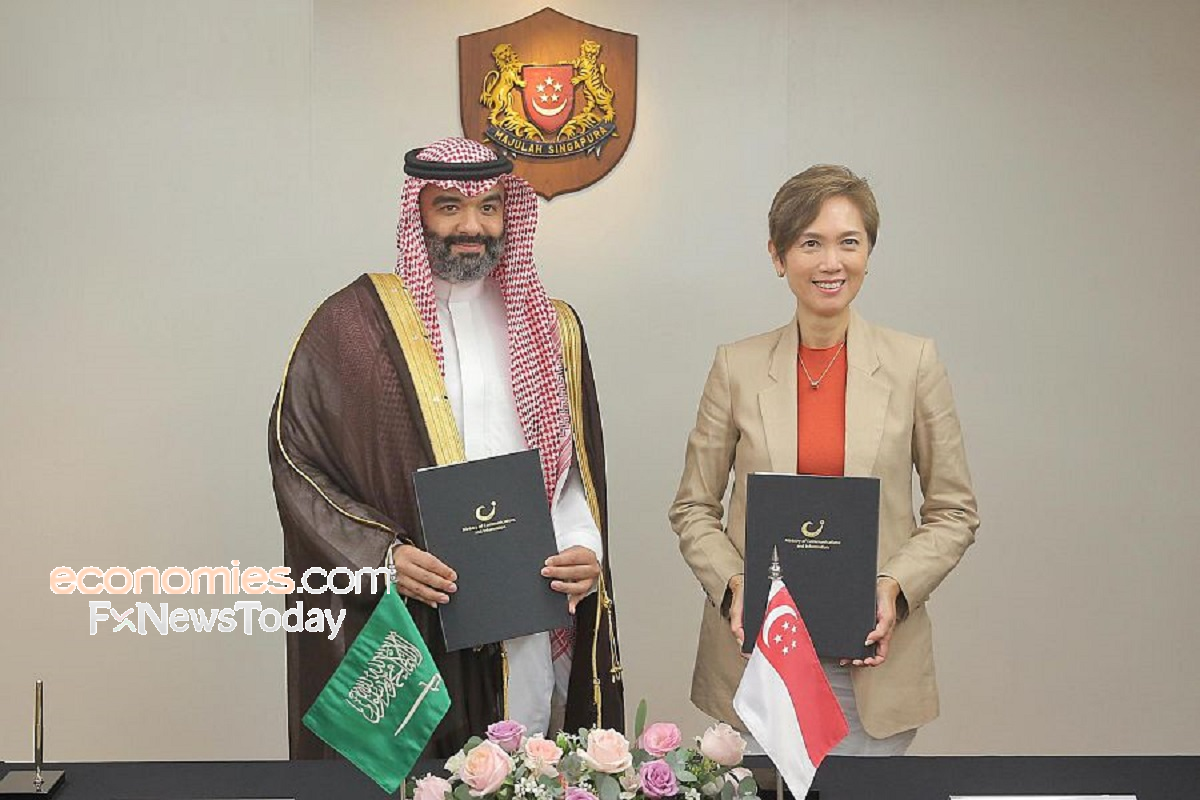وزير الاتصالات يتوجه إلى سنغافورة للمشاركة في "قمة آسيا تك" وبحث تعزيز التعاون المشترك 1 16623903781716894603