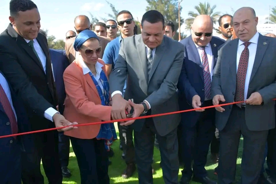 4 وزراء يوقعون عقود تنفيذ مصنع تدوير المخلفات الصلبة البلدية بالجيزة بتكلفة 495 مليون جنيه 1 16666121277521717069985