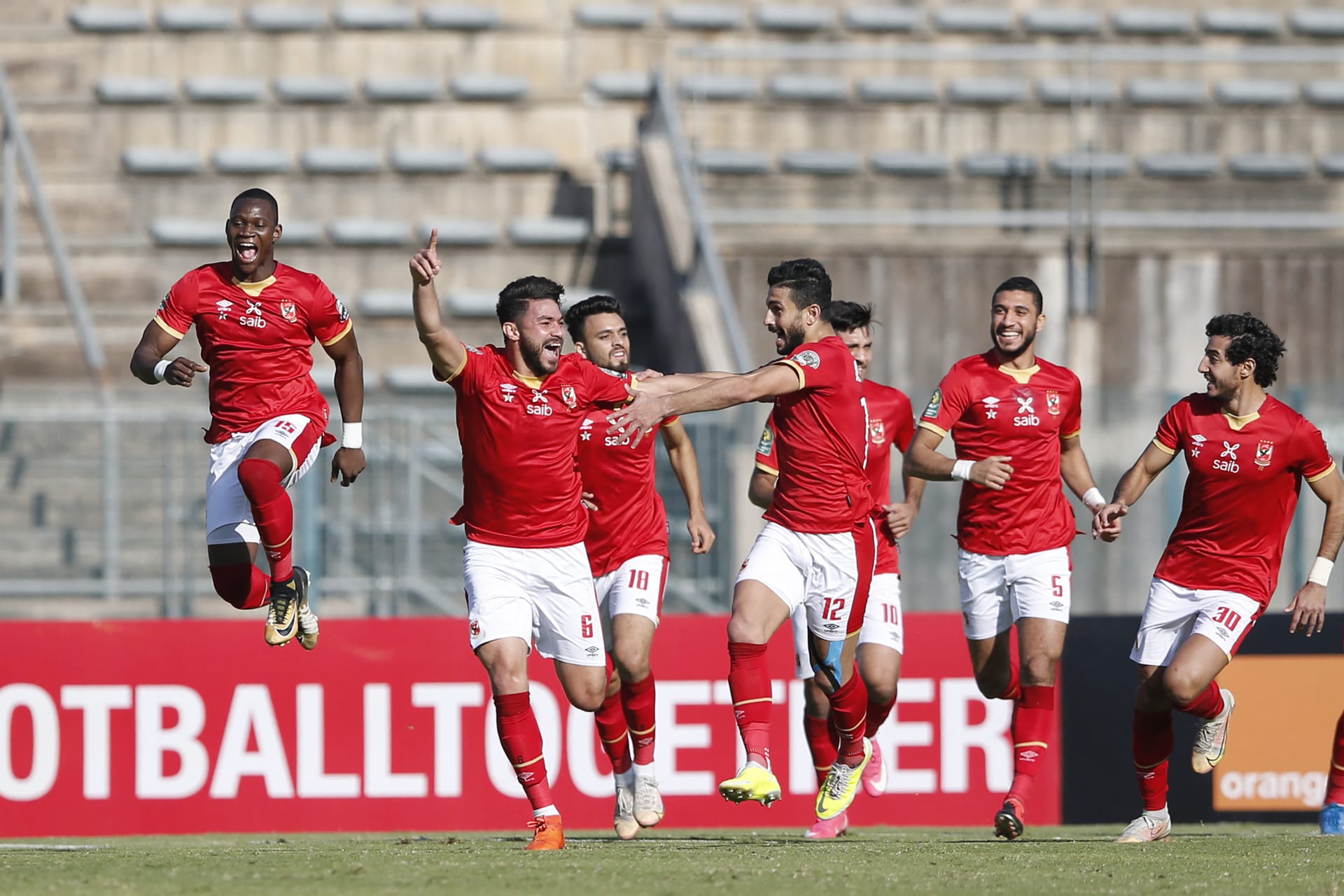 الأهلي يفوز على مصنع الكحول الإثيوبي 3ـ0.. ويتأهل لنصف نهائي بطولة إفريقيا للكرة الطائرة "سيدات" 1 1854361714588685