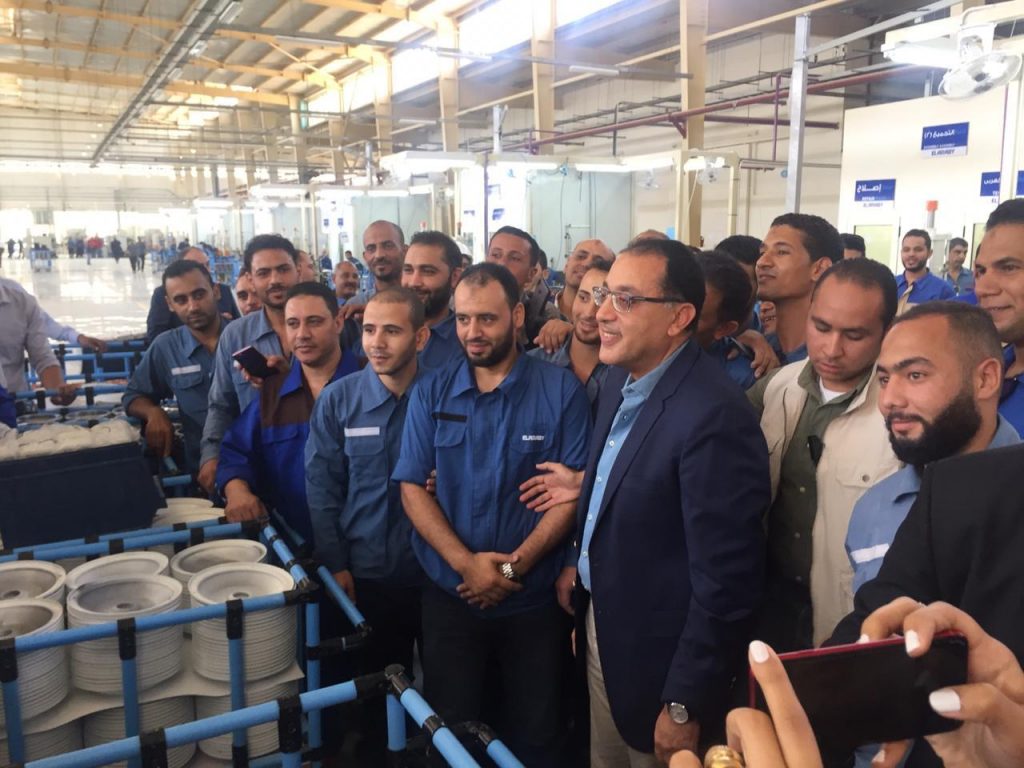 رئيس الوزراء يختتم جولته بمحافظة بني سويف بتفقد القرية التكنولوجية 1 2019 9 24 11 28 5 6851716042784