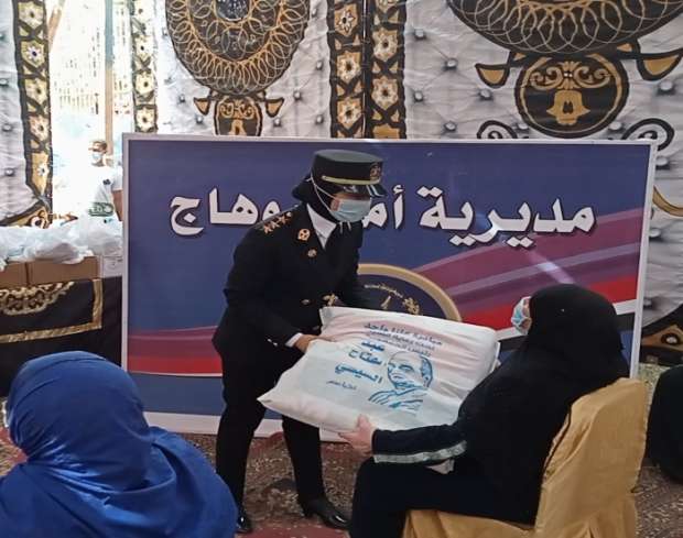 الداخلية توجه قافلة طبية وانسانية لأهالي بورسعيد في اطار مشاركتها ضمن "حياة كريمة" 1 213734502516164950501714728484