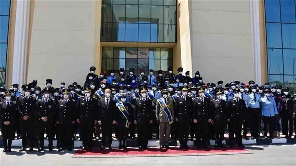 عقد دورتين تدريبيتين بأكاديمية الشرطة للكوادر الأمنية بالوزارة بالتنسيق مع اللجنة الدولية للصليب الأحمر 1 2221716629583