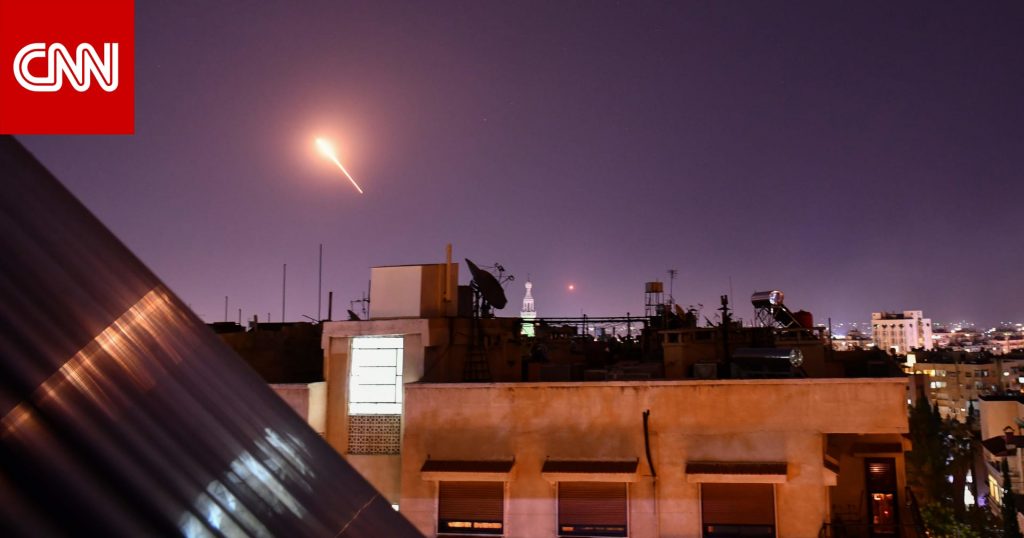 سوريا: إصابة 8 جنود جراء عدوان إسرائيلي استهدف أحد المواقع بمحيط دمشق 1 2427581714686904