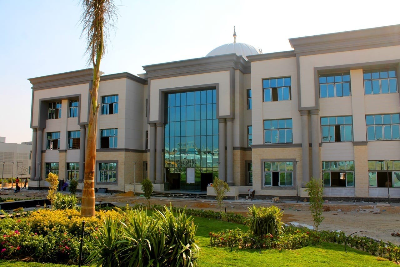 جامعة بنها الأهلية: بدء الدراسة بكليتي الفنون البصرية والطب البيطري العام الدراسي المقبل 1 58756 16595138521715254983