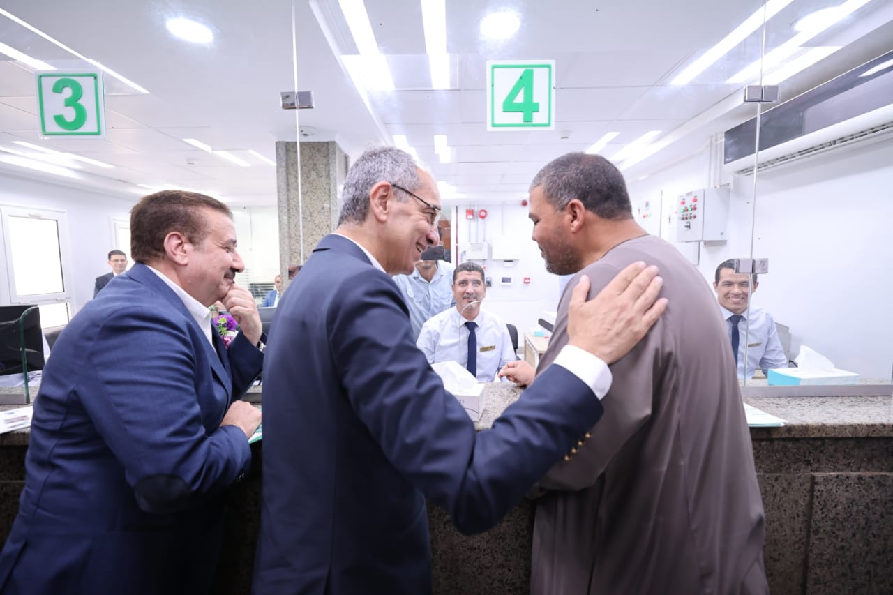 وزير الاتصالات يفتتح مكتبي بريد في الاسماعيلية بعد تطويرهما وتزويدهما بأحدث الحلول التكنولوجية 1 97867 WhatsApp Image 2023 07 08 at 21716648543