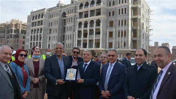 لجنة الإدارة المحلية بمجلس النواب تختتم زيارتها للبحر الأحمر بتفقد مشروع مدينة الحرفيين بالغردقة 1 9881716836104