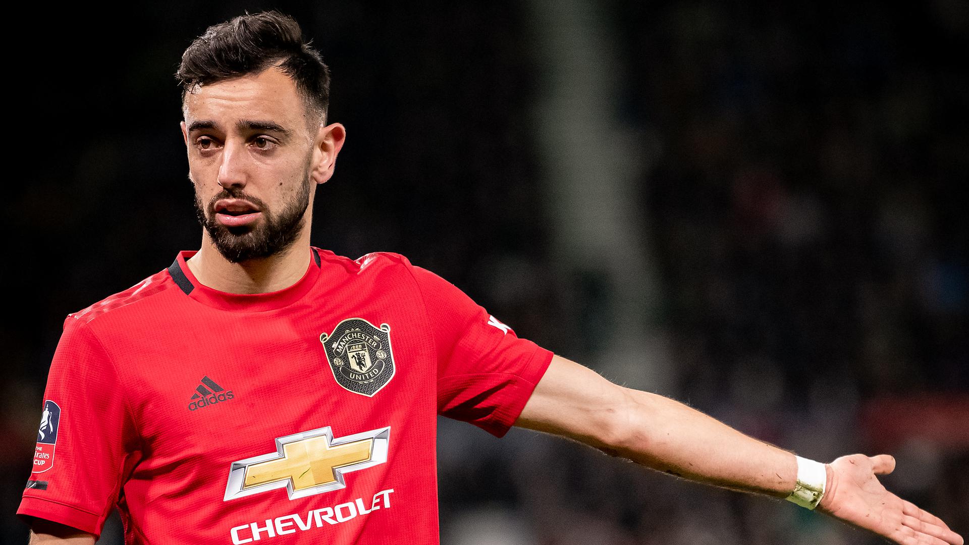 تقرير إنجليزي: 5 أندية تتطلع لضم برونو فيرنانديز حال رحيله عن الشياطين الحمر 1 DCFC v MUFC 37 20200305847453581584450235568 large1714566244