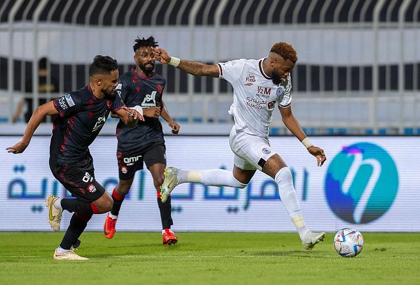 الشباب يفوز على الرائد 2ـ0 .. والخليج يتعادل سلبيا أمام الطائي في دوري روشن السعودي 1 DST 1795091 3547696 83 8 20221006233717011714845843
