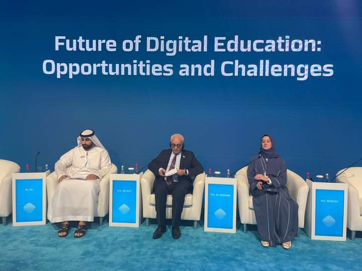 وزير التربية والتعليم يشهد حلقة نقاشية حول مشاركة الخبرات والأفكار بين الوزارة وشركاء التنمية 1 FB IMG 16763873792631716737104