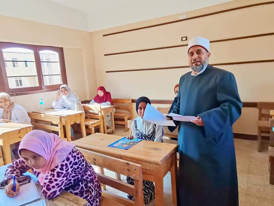 «الشرقية الأزهرية» تختتم الاستعدادات لبدء امتحانات الشهادات الإعدادية والابتدائية والقراءات 1 IMG 20230520 WA00191715683023