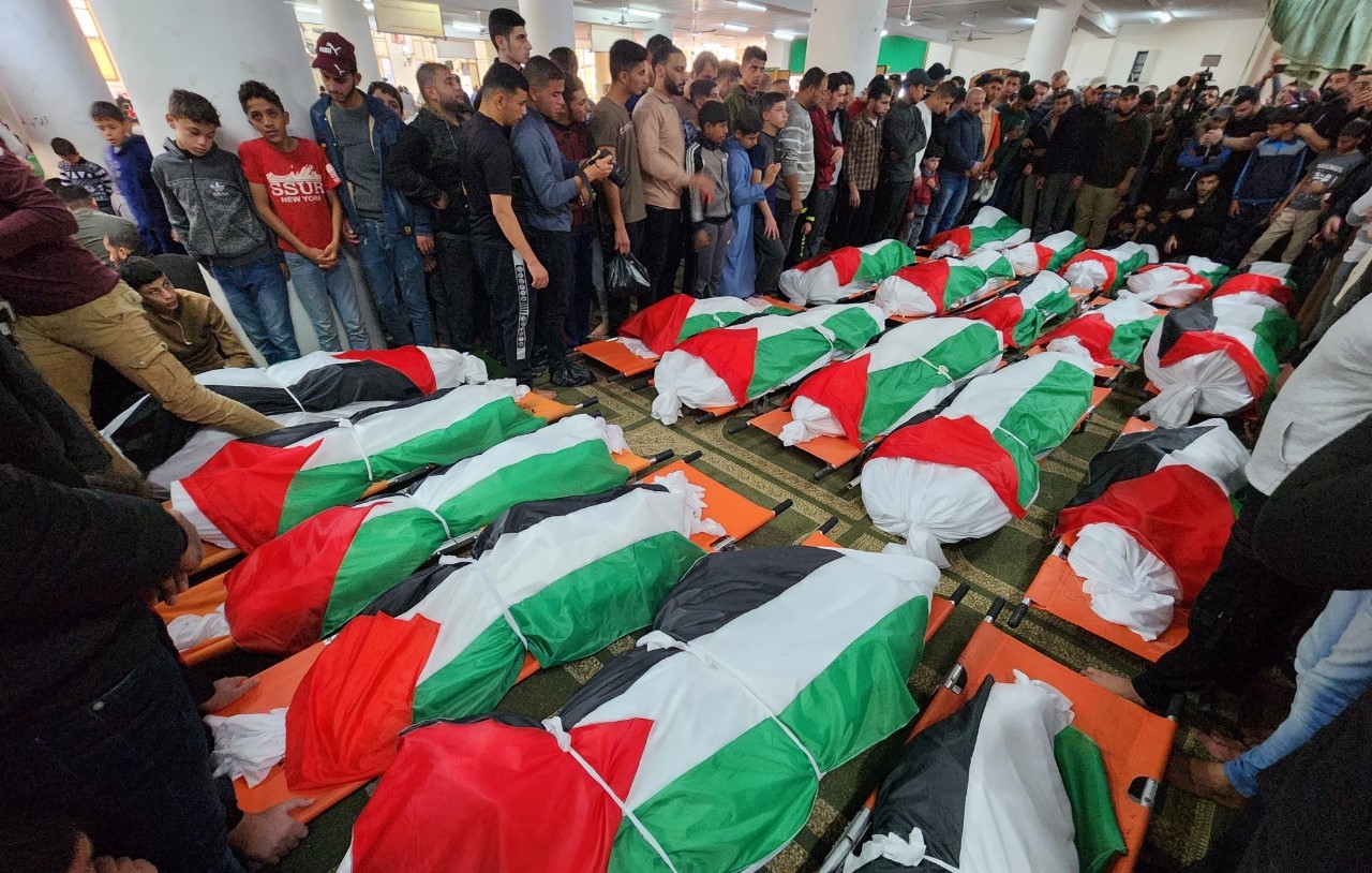 61 شهيدًا خلال آخر 24 ساعة بغزة وكارثة إنسانية تُهدد 700 ألف إنسان نتيجة توقف الخدمة الصحية شمال القطاع 1 IMG 4557 11716389764