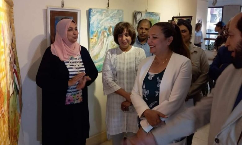 زاهي حواس يفتتح معرضا للفنانة التشكيلية سلوى الحمامصي في سنغافورة 1 IMG ٢٠٢٢١١١١ ١٦١٩٠٦1716555784