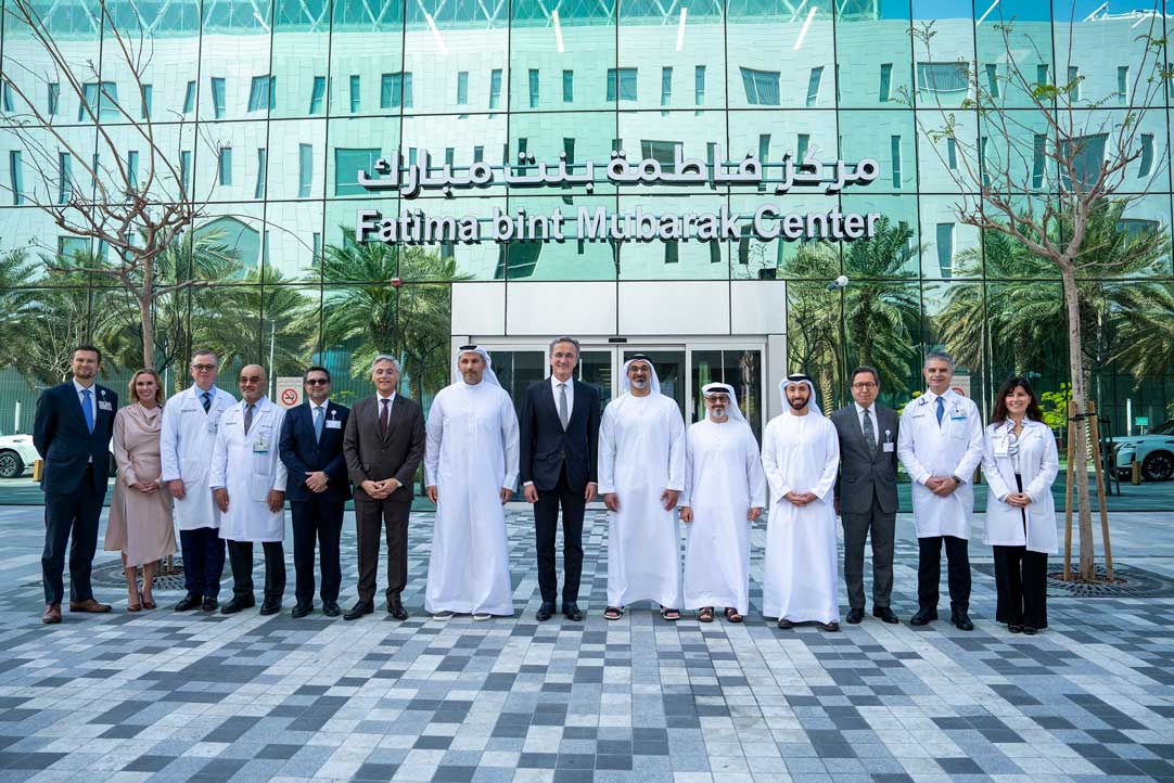 وزير الصحة يزور مستشفى «كليفلاند كلينك أبوظبي» ويشيد بالدمج بين الخدمات الطبية واستخدام التكنولوجيا المتطورة 1 Inauguration of the Fatima bint Mubarak Center at Cleveland Clinic Abu Dhabi1715707144