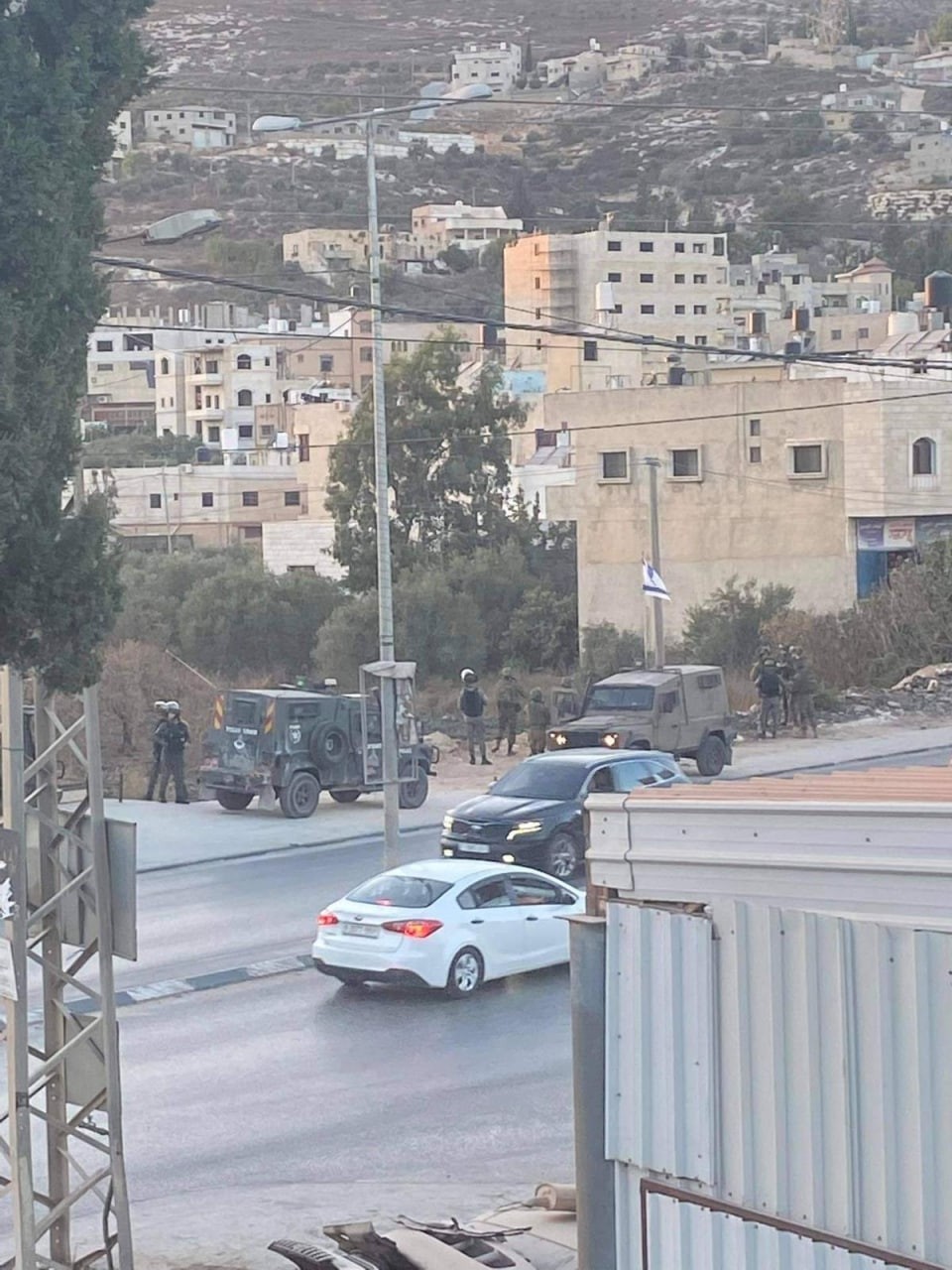 إصابة جندي إسرائيلي في عملية طعن قرب حوارة شمال الضفة الغربية وهروب المُنفذ 1 KKQc81715847844