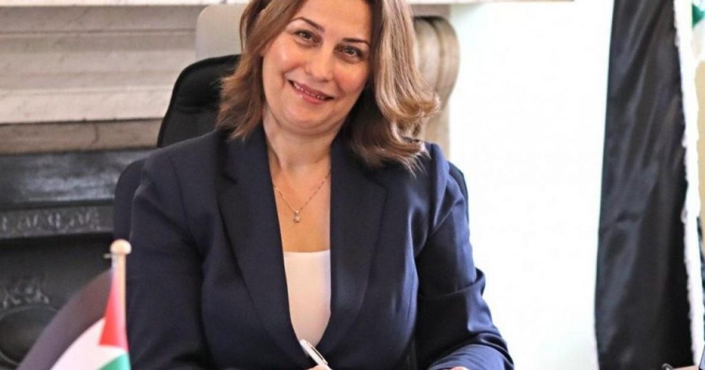 سفيرة فلسطين لدى أيرلندا: الحفاظ على الأمن والسلام في المنطقة مرهون بالاعتراف بالحق الفلسطيني 1 UzXtU1716440404