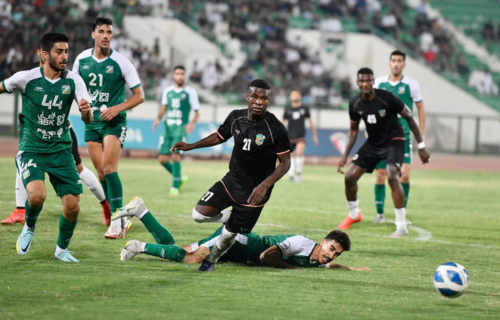 الدوري الكويتي لكرة القدم .. السالمية يفوز على الفحيحيل بهدفين والكويت يتعادل مع العربي (1-1) 1 ef601092 d46a 4eb6 8988 22e1e14f3a4b1714683004