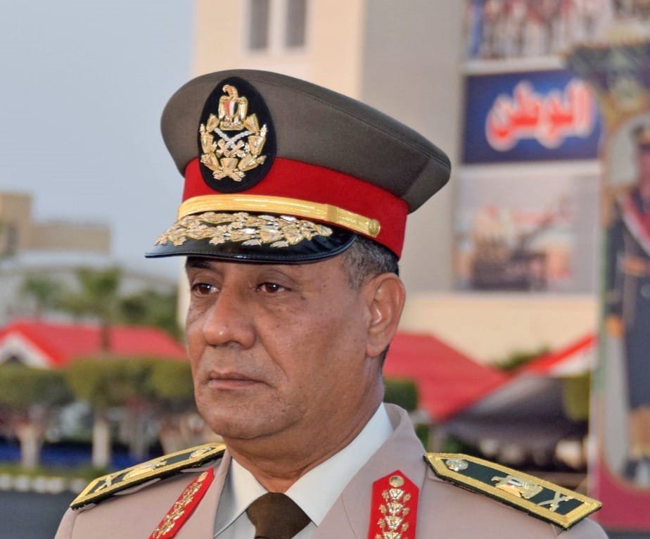 الأكاديمية العسكرية المصرية تنظم زيارة لعدد من طلبة الكلية الحربية لمستشفى أهل مصر لعلاج الحروق 1 elaosboa051921716040924