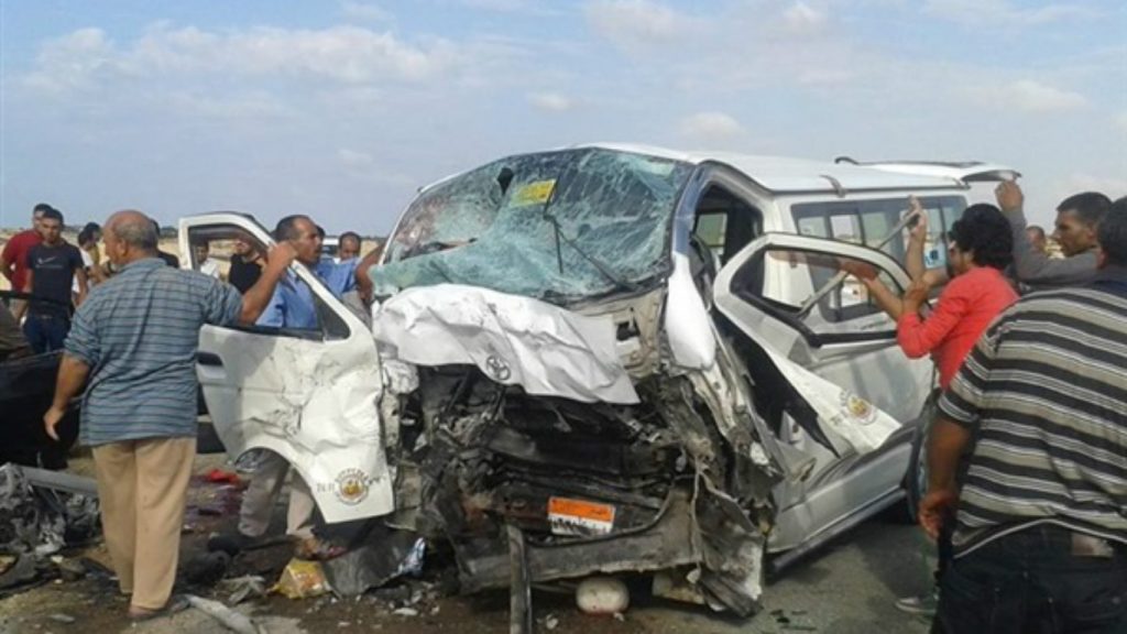 "الصحة": 6 وفيات و9 مصابين "حصيلة أولية" في حادث انقلاب سيارة بالجيزة 1 image1716283385