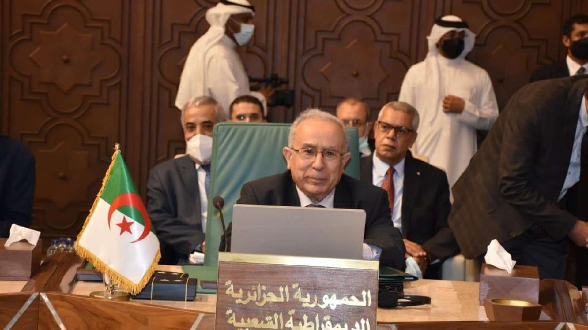 وزير خارجية الجزائر يبحث مع عدد من نظرائه الأفارقة تحضيرات الاجتماع الوزاري حول إصلاح مجلس الأمن 1 postQueueImg 111716388746