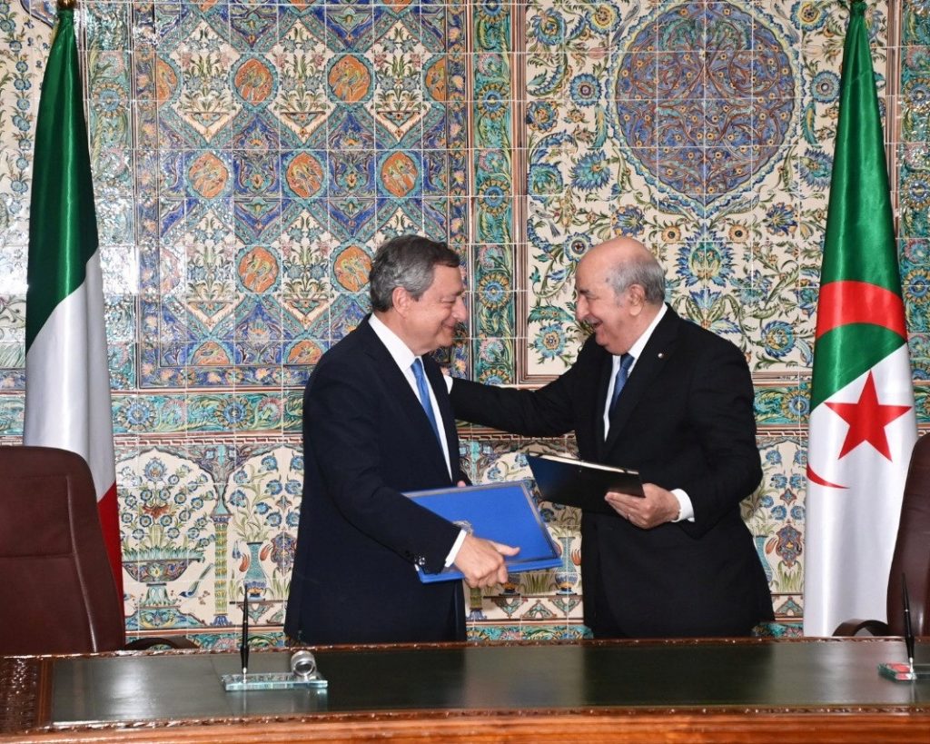 الجزائر وإيطاليا توقعان على مذكرة تفاهم في مجال التعليم العالي والبحث العلمي 1 teboune 01715713143