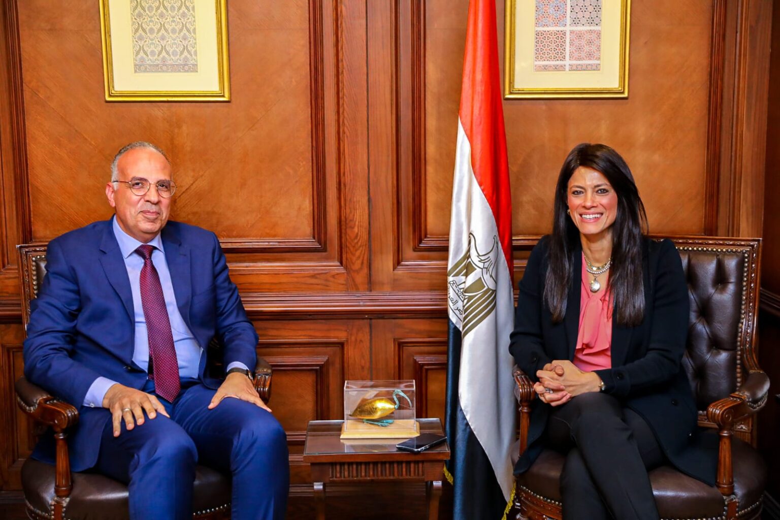 وزير الري يؤكد أهمية تطبيق مفهوم الترابط بين المياه والغذاء والطاقة في تحقيق التنمية المستدامة 1 وزير الري يلتقي وزيرة التعاون الدولي