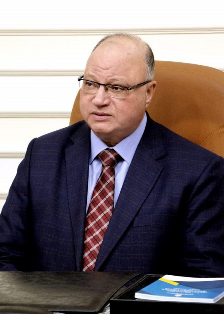 محافظ القاهرة : أى محاولة لاستغلال إجازة العيد للبناء المخالف ستقابل بمنتهى الحزم 1 محافظ القاهرة اللواء خالد عبد العال
