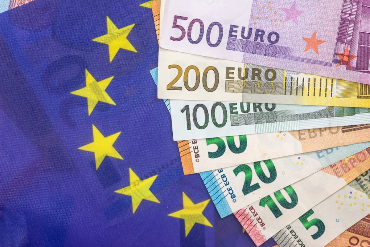 اعتبارا من 11 يونيو الجاري.. المفوضية الأوروبية ترفع تكلفة تأشيرات شنجن للإقامات القصيرة بنسبة 12% 1 08 31717667823