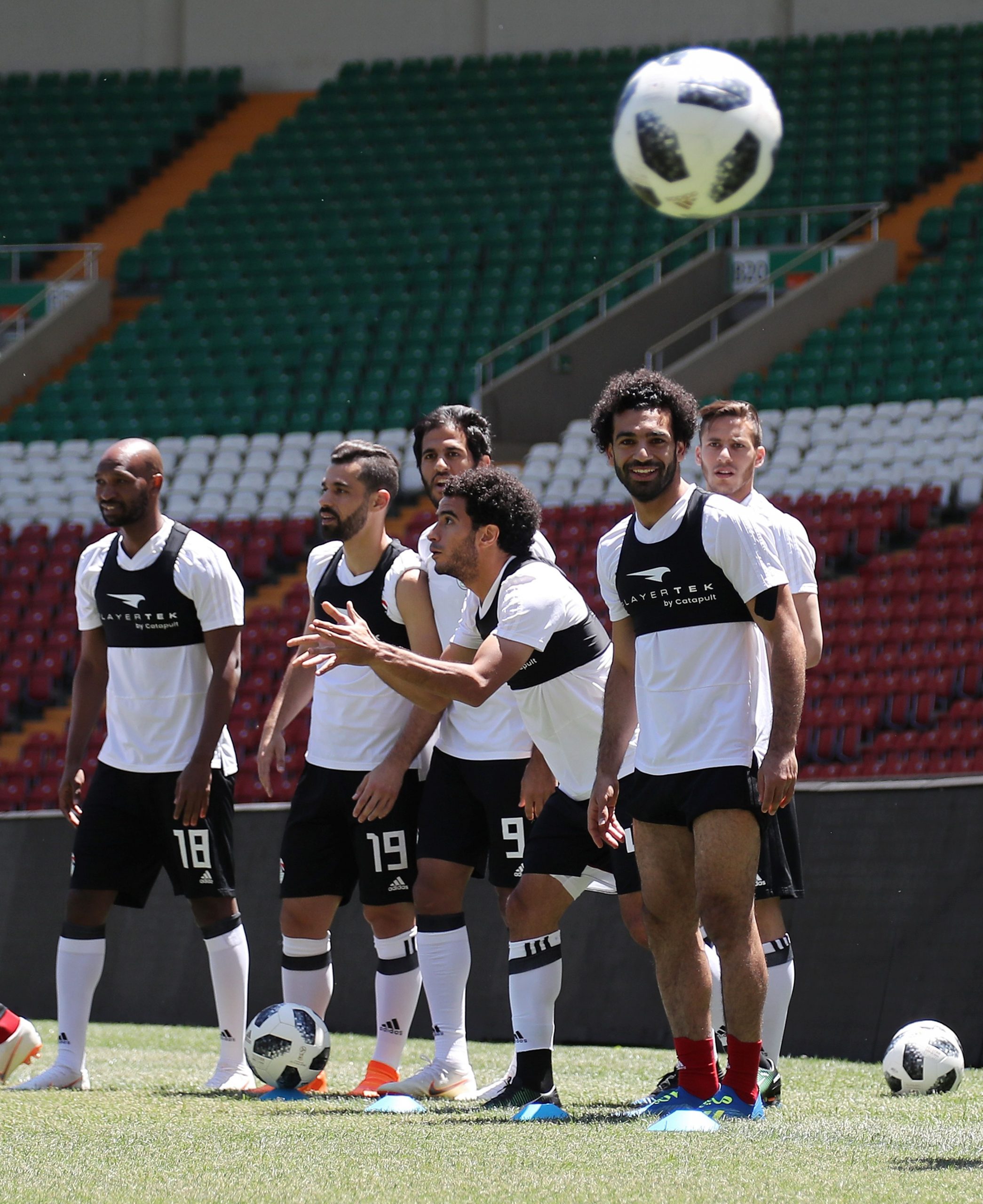 بمشاركة صلاح.. منتخب مصر يواصل تدريباته استعدادا لمواجهة بوركينا فاسو في تصفيات كأس العالم 1 1277024 محمد صلاح فى تدريبات منتخب مصر1717275363 scaled